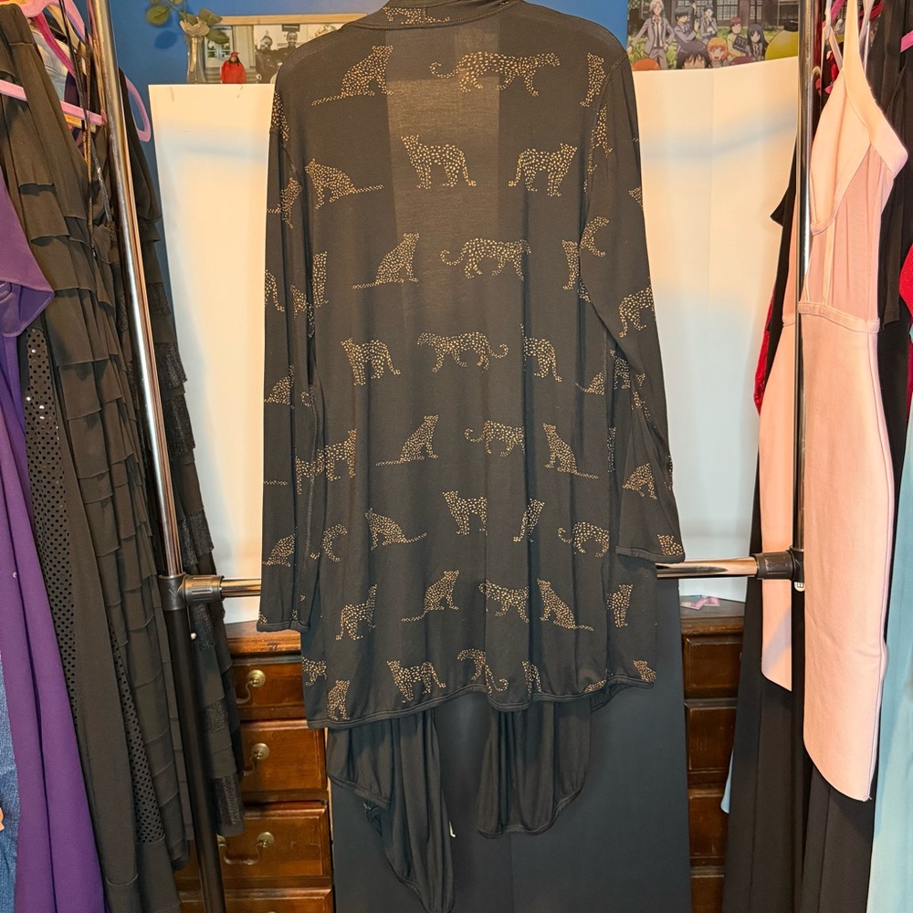 Sseko size 1 Black with Cheetah Print Convertible Wrap Top (US Size 2-8) - Picture 4 of 6